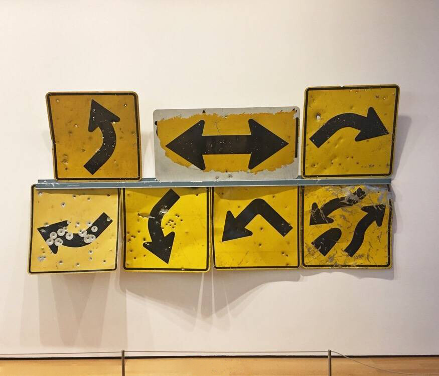 宸疚/乐清 黄色背景图