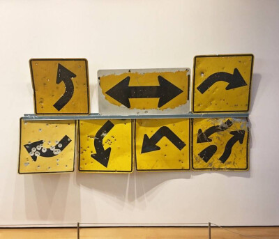 宸疚/乐清 黄色背景图