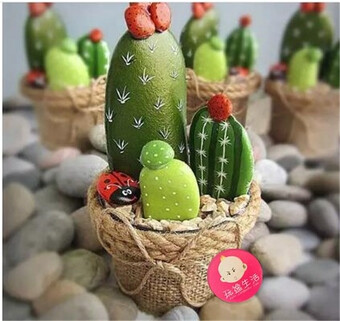 精美手绘石头画