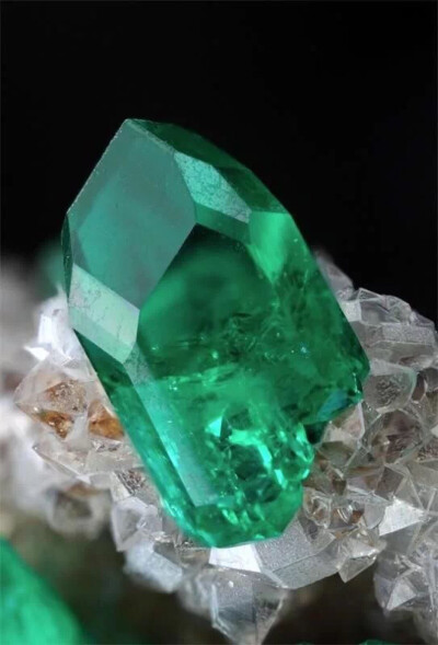 透视石Dioptase