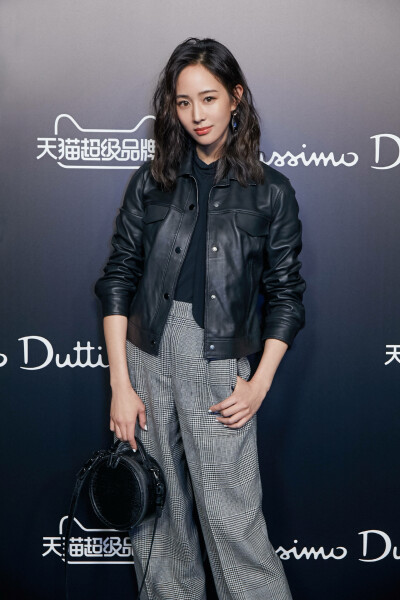 张钧甯 MassimoDutti2018秋冬时装秀