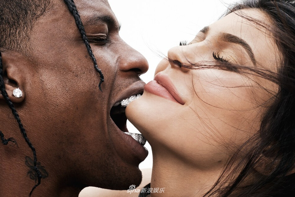 金小妹Kylie Jenner 与嘻哈歌手男友Travis Scott登上杂志封面