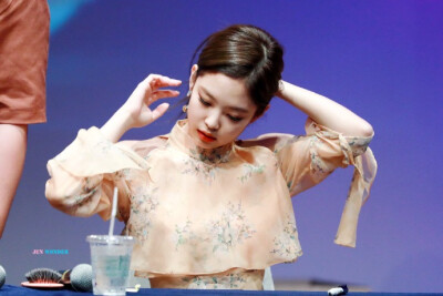 180701 新村签售会 JENNIE