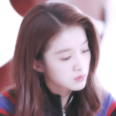 张雪迎/爱豆头像/自截滤/拿图评论/欢迎关注收藏/by诗洛落 小落头像库q3175105499