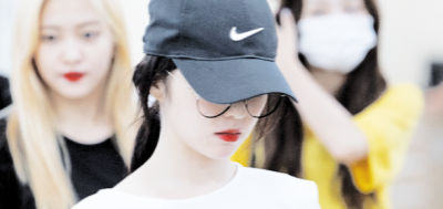 裴柱现。抱图看简介。