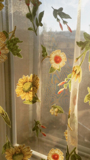 天上云像米花糖