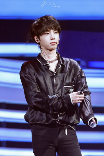 华晨宇 明日之子2 图源见水印