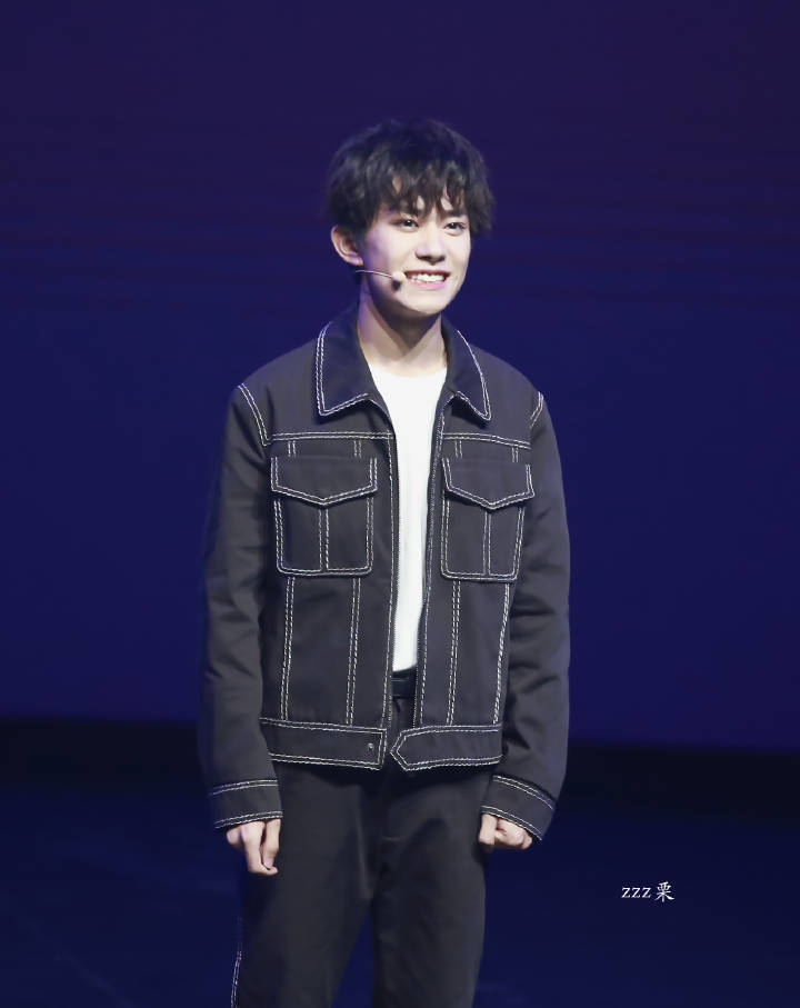 #易烊千玺 #TFBOYS 华为nova3发布会 高清 帅气 可爱