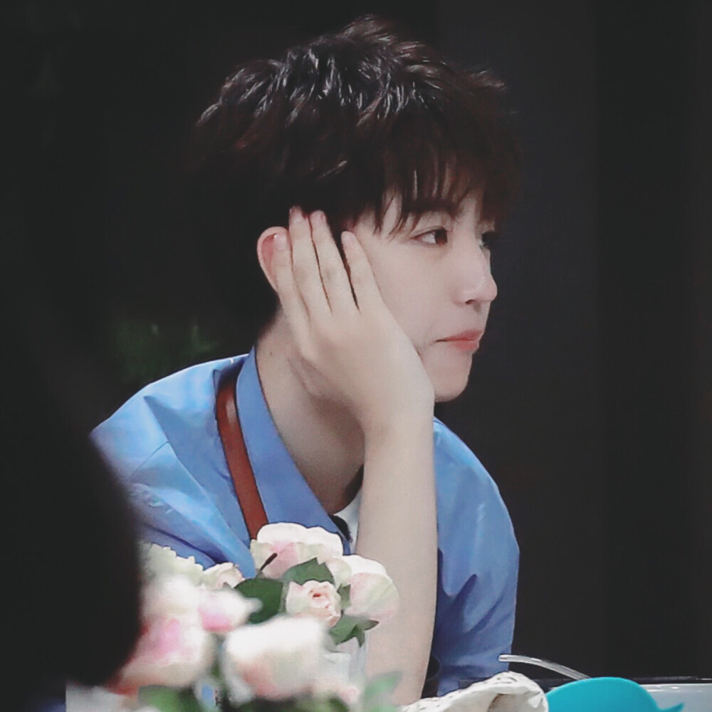 爱豆头像王俊凯中餐厅儿子太乖太可爱怎么办