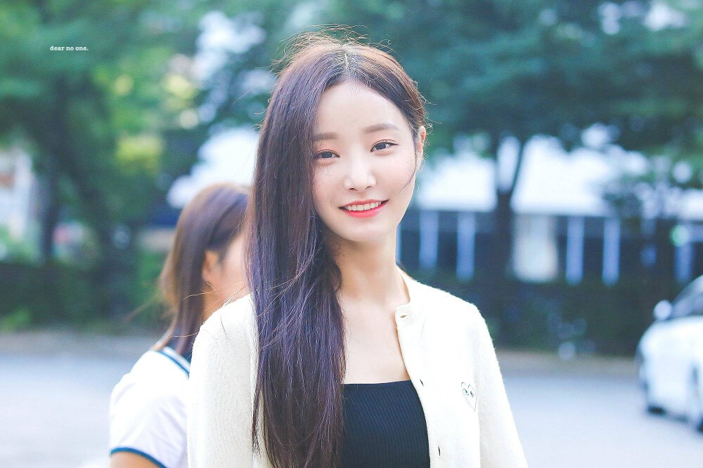 李多彬 / 李妍雨