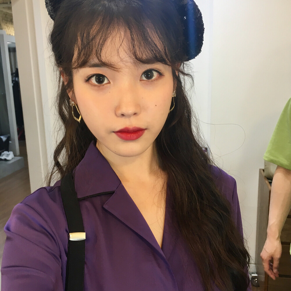 IU 