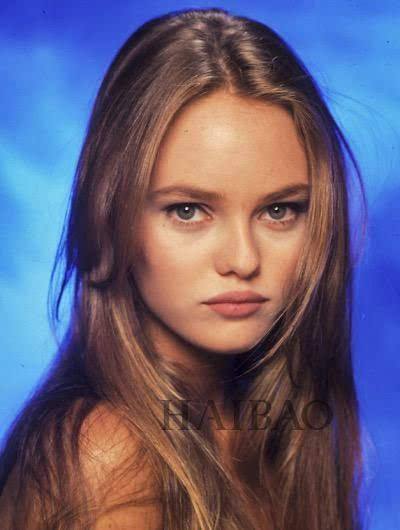 凡妮莎·帕拉迪斯（Vanessa Paradis）