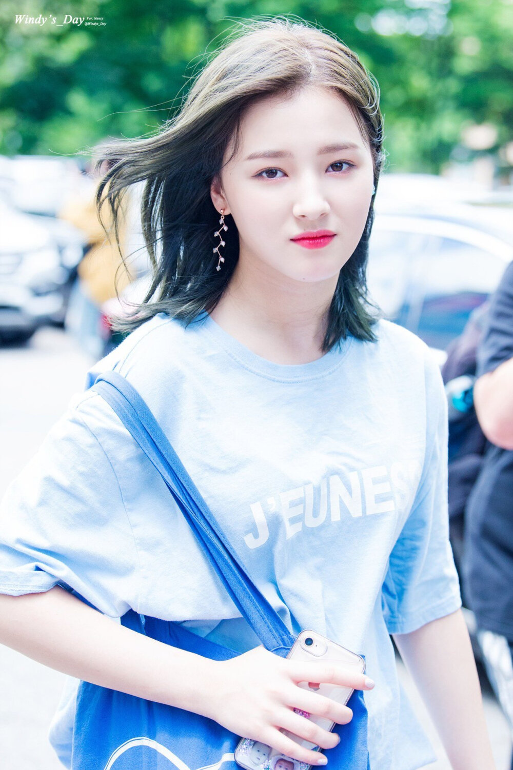 Nancy。