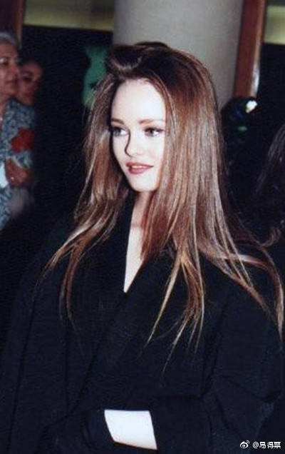 凡妮莎·帕拉迪斯（Vanessa Paradis）