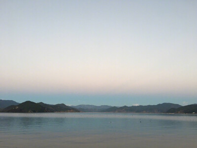 山 湖