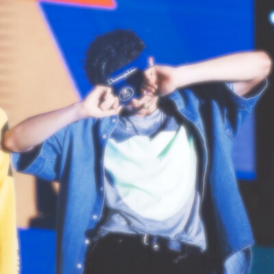 陈立农头像 拿图点赞