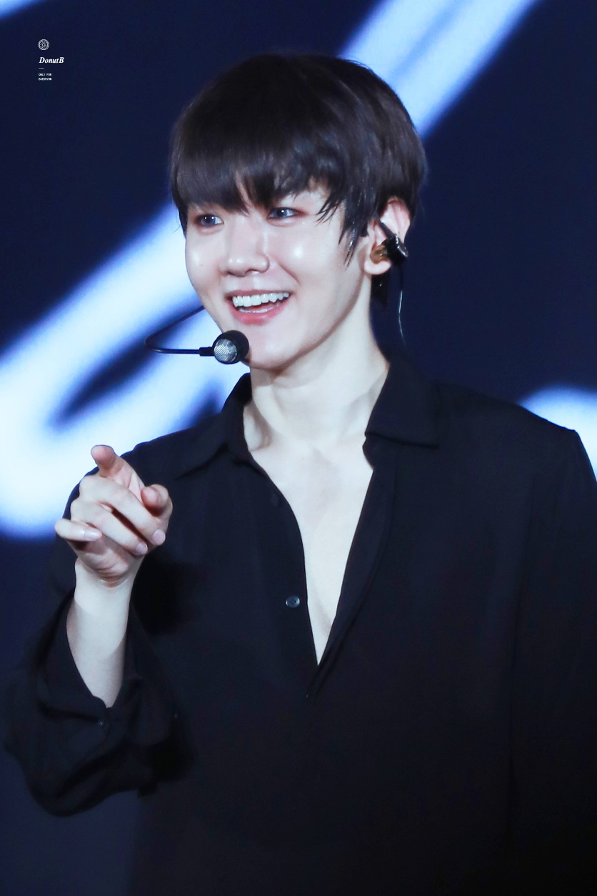 BAEKHYUN 边伯贤