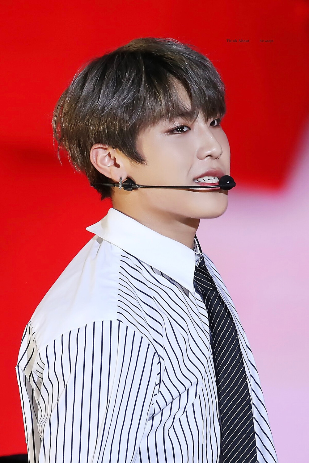 朴佑镇wannaone帕五金