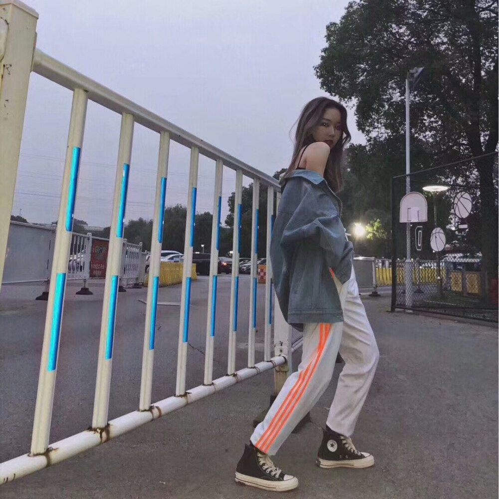 闺蜜 女头 多人 多种 潮服 adidas 侵图 必究