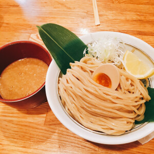 【大阪】【宮田麺児】吃过了一定会推的沾面！面汤里面有肉末和番茄 很清爽 分量也刚刚好 太好吃了
