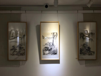 第二次画山水画，装框送展效果还不错