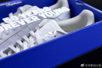 Adidas Superstar 50周年纪念版包装和视觉设计。#求是爱设计# ?