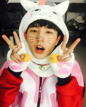 刘昊然小哥哥☆