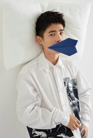 刘昊然小哥哥☆