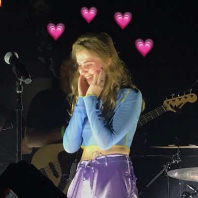 Clairo
