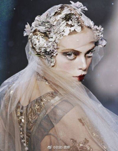 Ghost brides at john galliano f/w ​​​