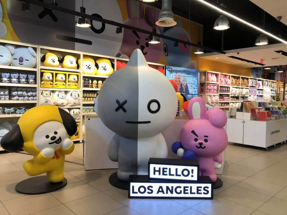 BT21
Van Koya RJ Shooky Mang Chimmy TATA Cooky
