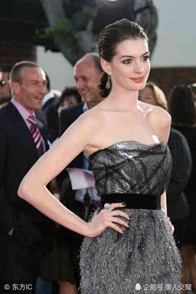 Anne Hathaway