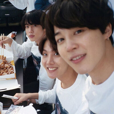 Jimin 朴智旻&J-hope 郑号锡&Jin 金硕珍 BTS 防弹少年团 “今 天”EXHIBITION from BTS CAMEAR