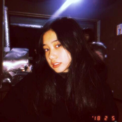 时间久了
都不知道是喜欢还是执念