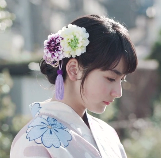 #日系#头像#树深时雾起，海深时浪涌，梦醒时夜续，不见鹿，不见鲸，也不见你。