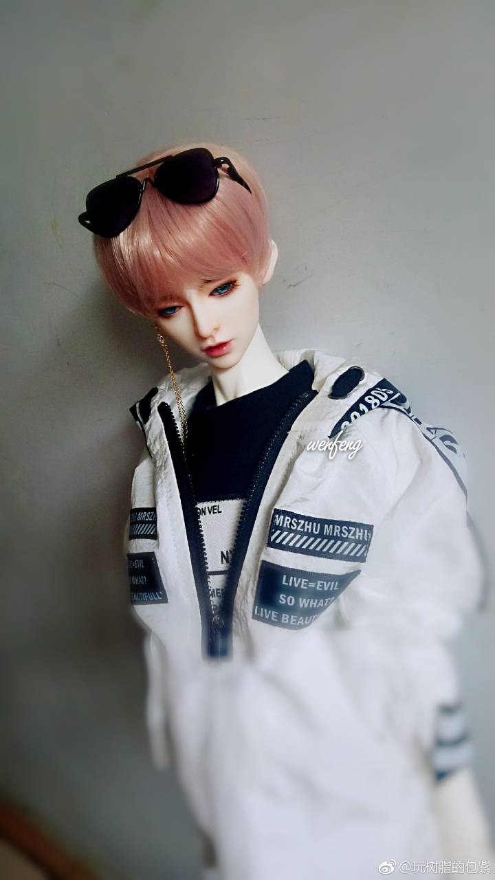 娃娃bjd#龙魂# #尾火虎# 长得好看 真百搭
图源水印