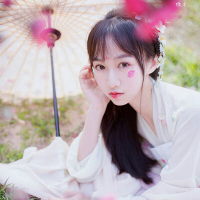 古风真人 壁纸 女生头像 女头 小清新 虐心 唯美 高清 意境 古风 古风头像 自截图片 二转注明出处