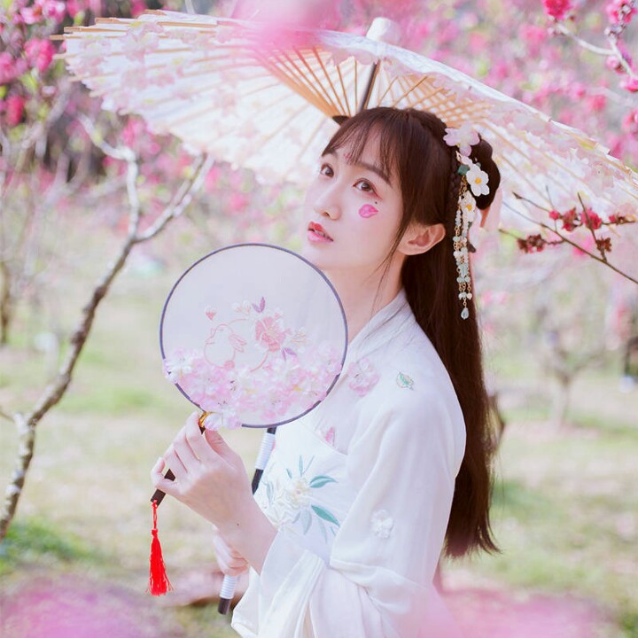 古风真人 壁纸 女生头像 女头 小清新 虐心 唯美 高清 意境 古风 古风头像 自截图片 二转注明出处