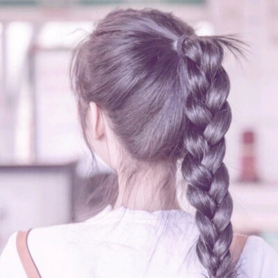 我连魂魄都是黑的，唯独心尖上一点干干净净地放着你