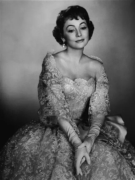 photo by raymond voniquel.