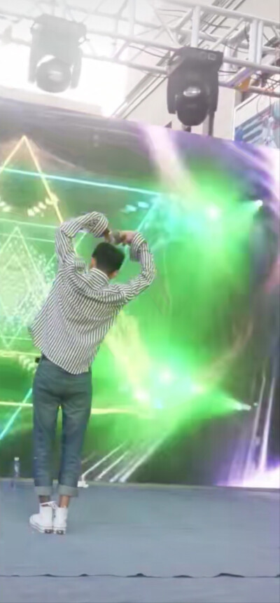 我可爱的小麻子王北车啊