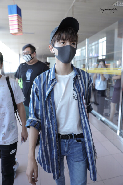 王俊凯×2018.07.29 延吉—北京×cr：logo