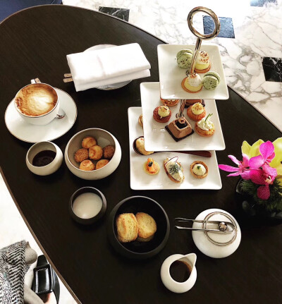 吃吃吃，颜值控