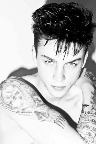 AshStymest 阿屎好帅～～