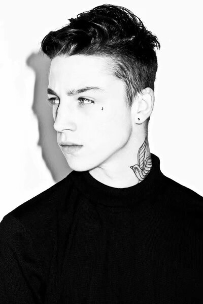 AshStymest 阿屎好帅～～