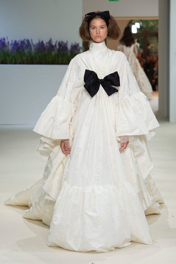 意大利设计师品牌 Giambattista Valli 2018 秋冬高级定制