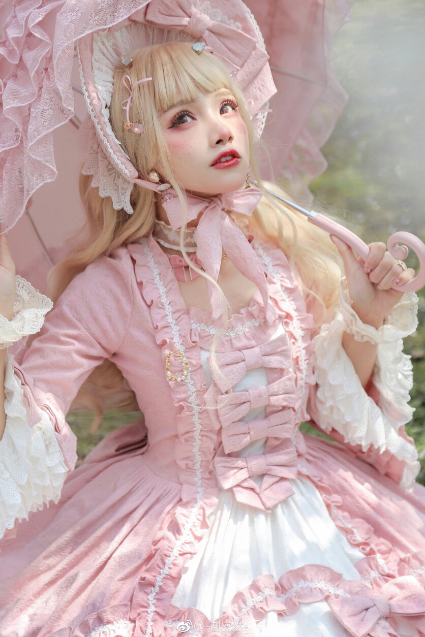 仙女下凡辛苦了 模特谢安然 微博搬运 侵删