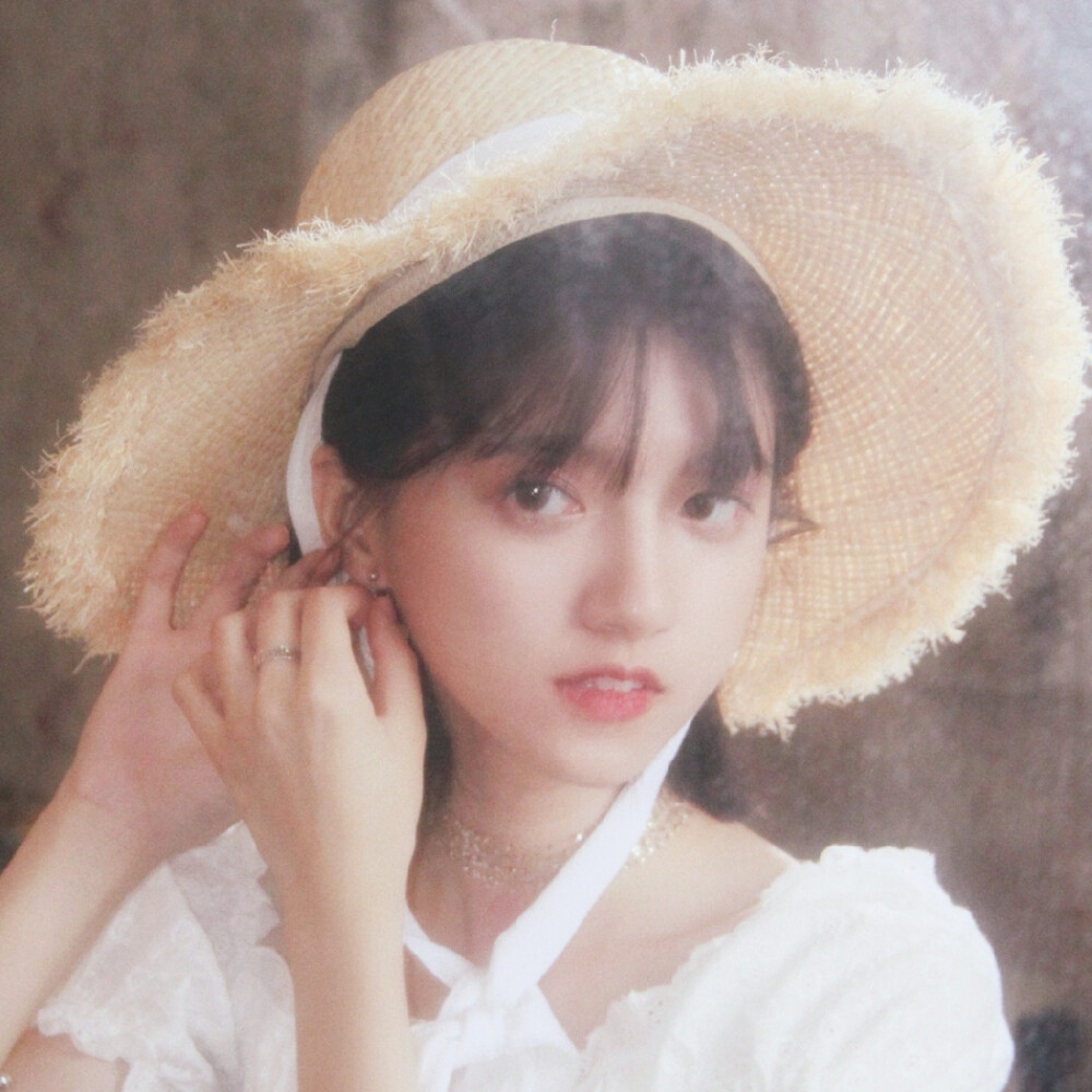 世中仙儿の
女生头像［清新］［韩系］［少女心］