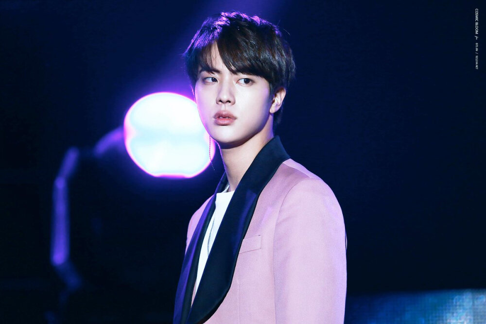 Jin 金硕珍 BTS 防弹少年团 World Wide handsome