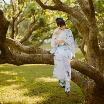 古风真人 壁纸 女生头像 女头 小清新 虐心 唯美 高清 意境 古风 古风头像 和服 和风 图二转注明出处